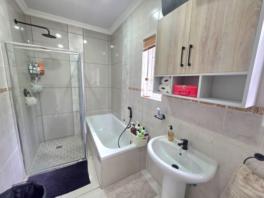 3 Bedroom Property for Sale in Eureka Free State